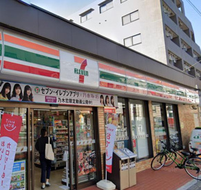 セブン-イレブン世田谷喜多見駅前店の画像1