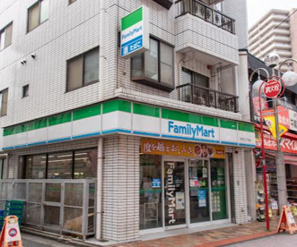 ファミリーマート 平井三丁目店の画像1