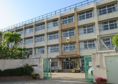 東大阪市立意岐部小学校の画像1
