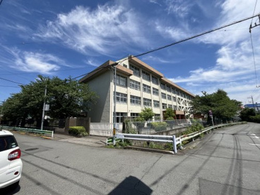 昭島市立多摩辺中学校の画像1