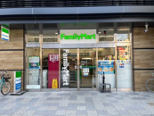 ファミリーマート ソコラ塚口店