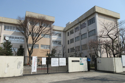 尼崎市立小田北中学校の画像1