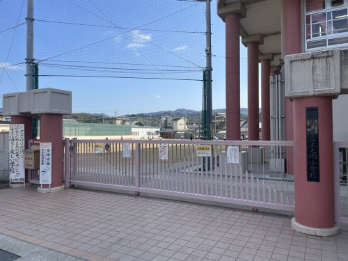 泉佐野市立上之郷小学校