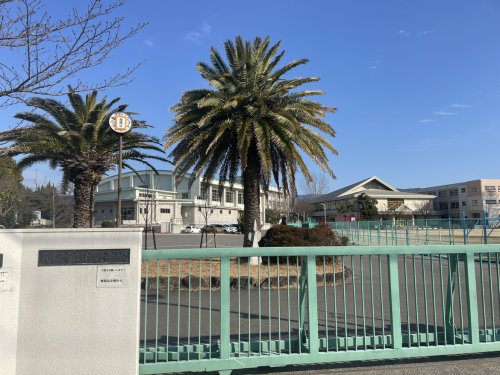 泉佐野市立日根野中学校の画像