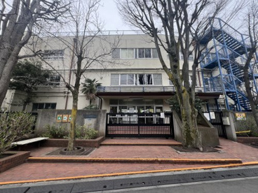 新宿区立牛込第三中学校の画像1