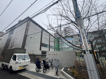 新宿区立愛日小学校の画像1