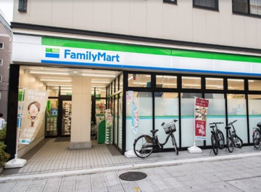 ファミリーマート 小伝馬町大門通り店の画像1