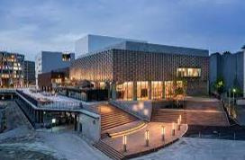 箕面市立 船場図書館の画像1