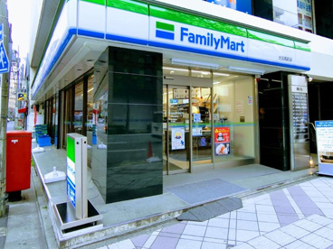 ファミリーマート 大伝馬町店の画像1