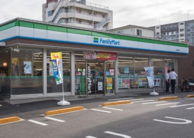 ファミリーマート 江東石島店の画像1