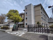 厚木市立森の里中学校