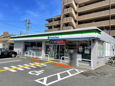 ファミリーマート 伏見醍醐大構店の画像1