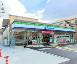 ファミリーマートJR立花駅南店の画像1