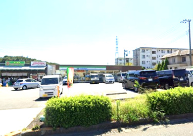 ファミリーマート 町田成瀬台店の画像1