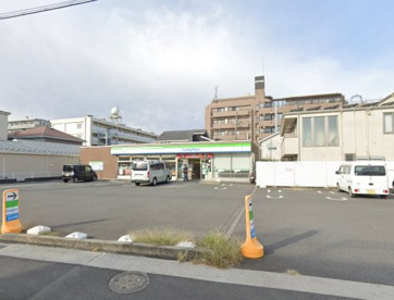 ファミリーマート 大和東三丁目店の画像1