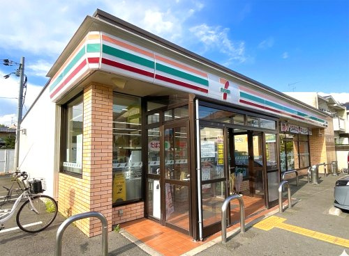 セブンイレブン【宇治三室戸店】の画像