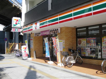 セブンイレブン 大阪南市岡3丁目店の画像1