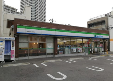 ファミリーマート善源寺町二丁目店の画像1