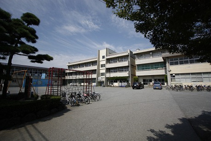 片岡小学校の画像1
