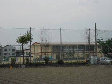 寝屋川市立 啓明小学校の画像2