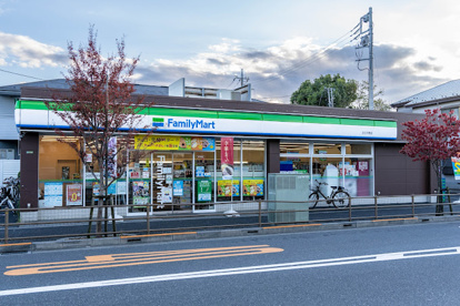 ファミリーマート足立平野店の画像1