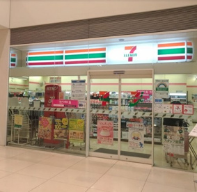 セブンイレブン TOC有明店の画像1