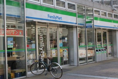 ファミリーマート 東雲橋店の画像1