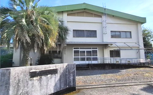 静岡市立賤機中学校の画像