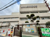 豊中市立岡町図書館