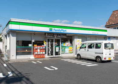 ファミリーマート 練馬石神井町八丁目店の画像1