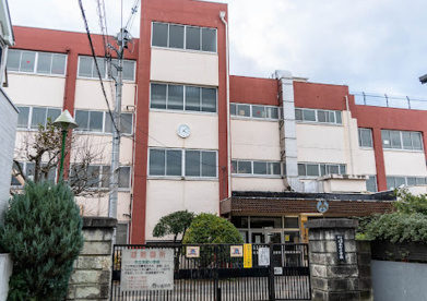 小金井市立本町小学校の画像1