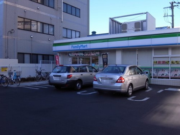 ファミリーマート さいたま根岸五丁目店の画像1