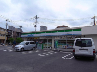 ファミリーマート さいたま沼影二丁目店の画像1