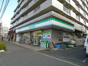 ファミリーマート 浦和根岸店の画像1