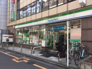 ファミリーマート 大宮駅前店の画像1