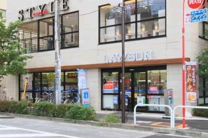 ローソン　成城学園前駅西口店の画像1