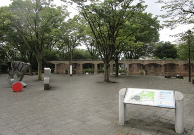 駅西口公園の画像1