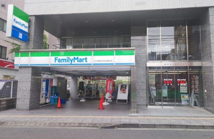 ファミリーマート 立川曙町一丁目店の画像1