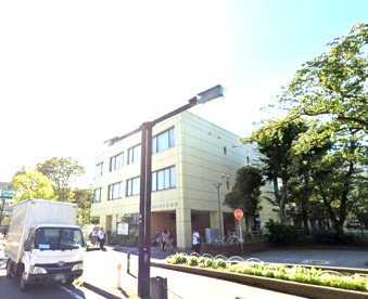 横浜市鶴見図書館の画像1