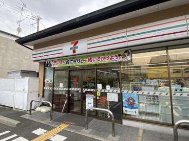 セブンイレブン鳥羽街道駅前店の画像1