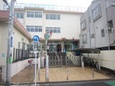 豊島区立 西巣鴨小学校の画像1