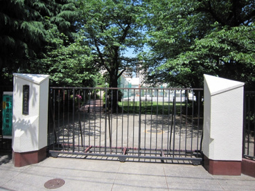豊島区立　巣鴨北中学校の画像1