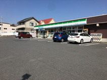 ファミリーマート 厚木上依知店