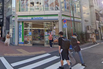 ファミリーマート 池袋西口店