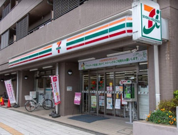 セブンイレブン 小作駅東口店の画像1
