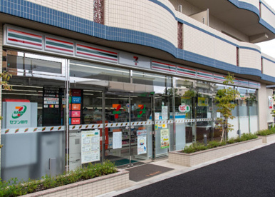 セブンイレブン 練馬平和台駅前店の画像1