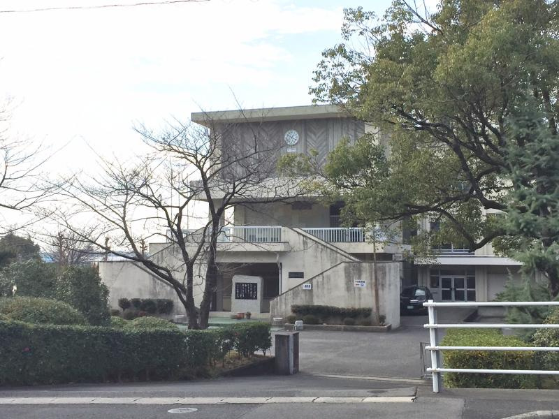東郷町立諸輪小学校の画像