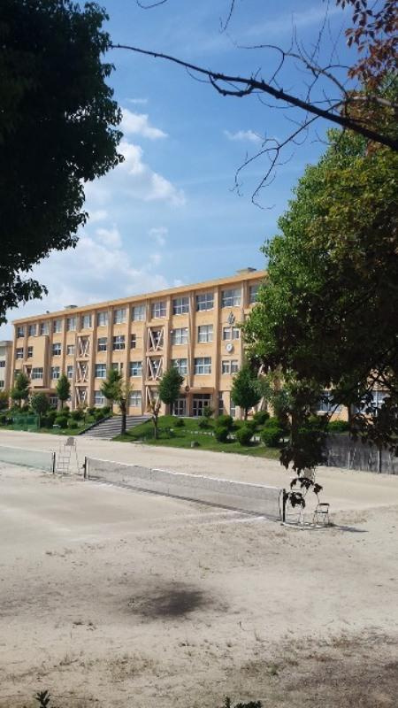 東郷町立東郷中学校の画像