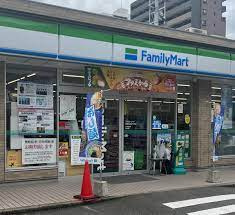 ファミリーマート 博多住吉四丁目店の画像1