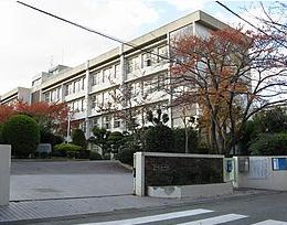 豊中市立第二中学校の画像1